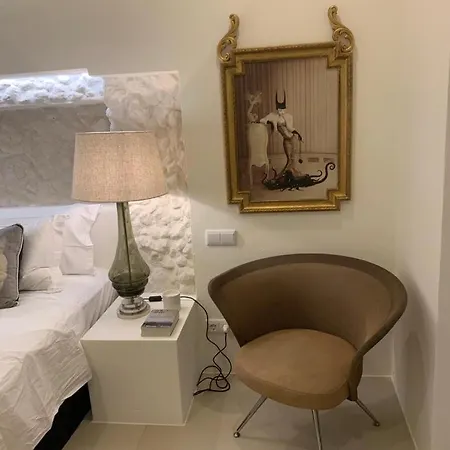 Apartment 1, Old Town Charm