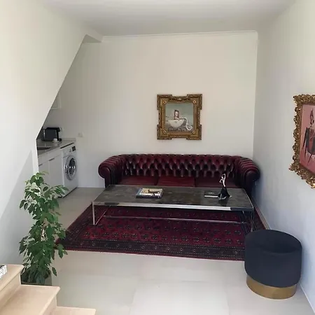 1, Old Town Charm Apartment *